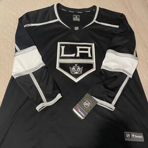 NWT LA Kings Hockey Jersey Fanatics